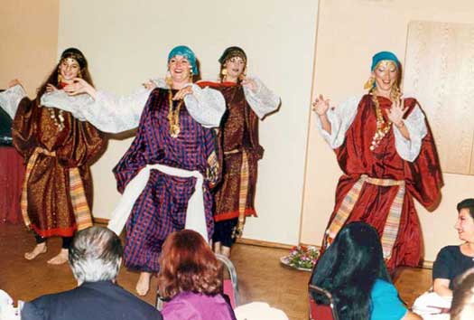 Dance Baladi of the Aziza Group at the Maritime Hotel